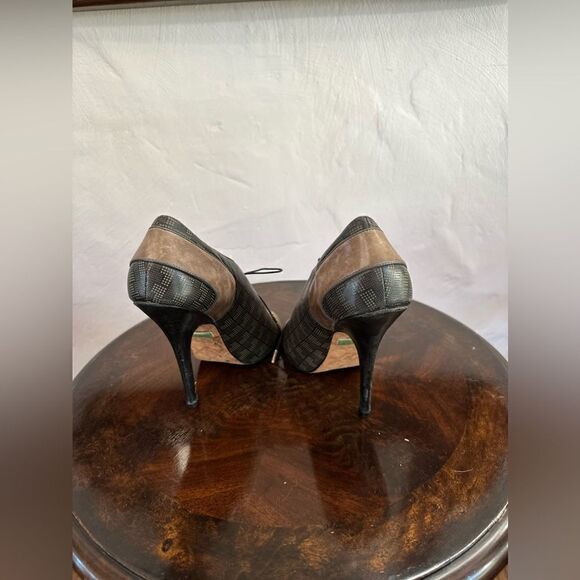 L.A.M.B heels size 9 - Picture 2 of 8